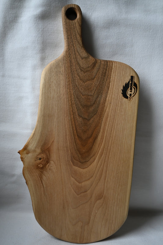 Platou / Tocător cu mâner | Nuc | Live Edge