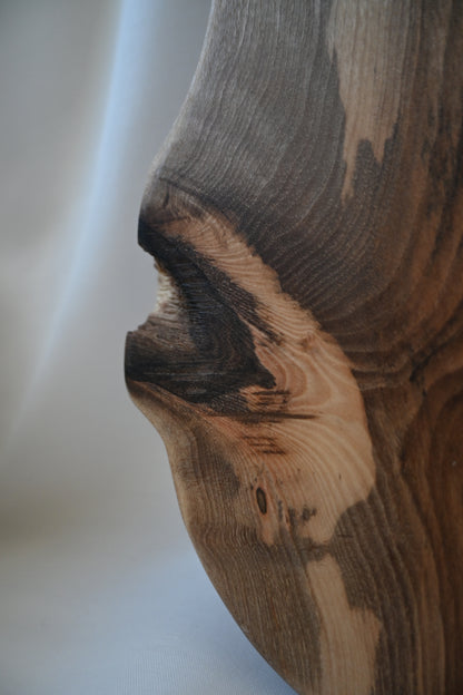 Platou / Tocător cu mâner | Nuc | Live Edge