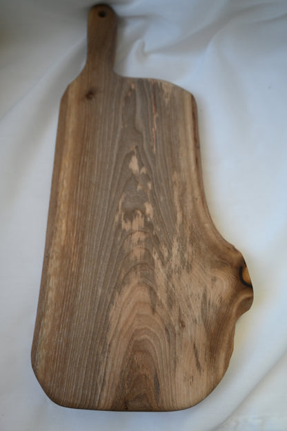 Platou / Tocător cu mâner | Nuc | Live Edge
