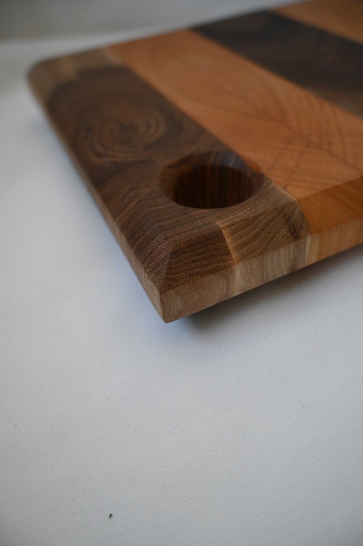 Tocător End-Grain | Nuc & Cireș