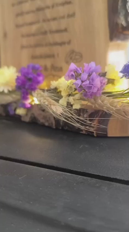 Cadou din lemn masiv de nuc  personalizat cu margine naturală – mesaj gravat, poezie sau versuri